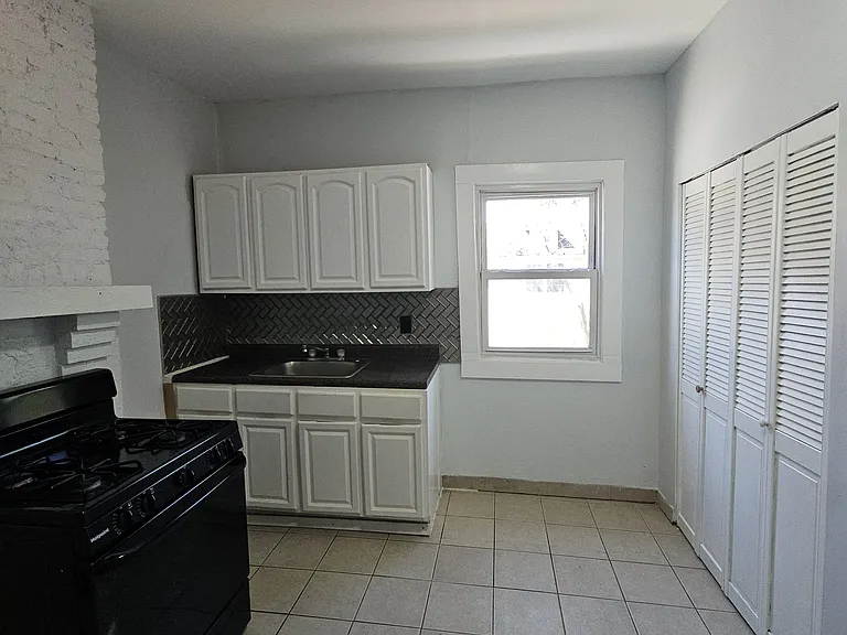 10 Rodwell Ave #2 — Photo 2