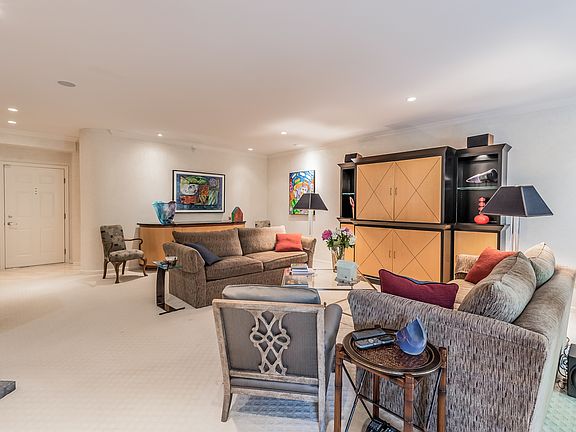 3rd image of 940 Augusta Way APT 307