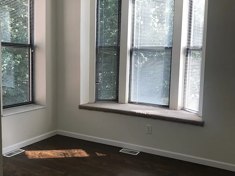 4362 McPherson Ave — Photo 14