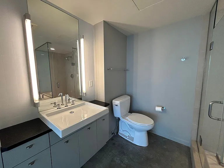 221 E College St #1207 — Photo 24