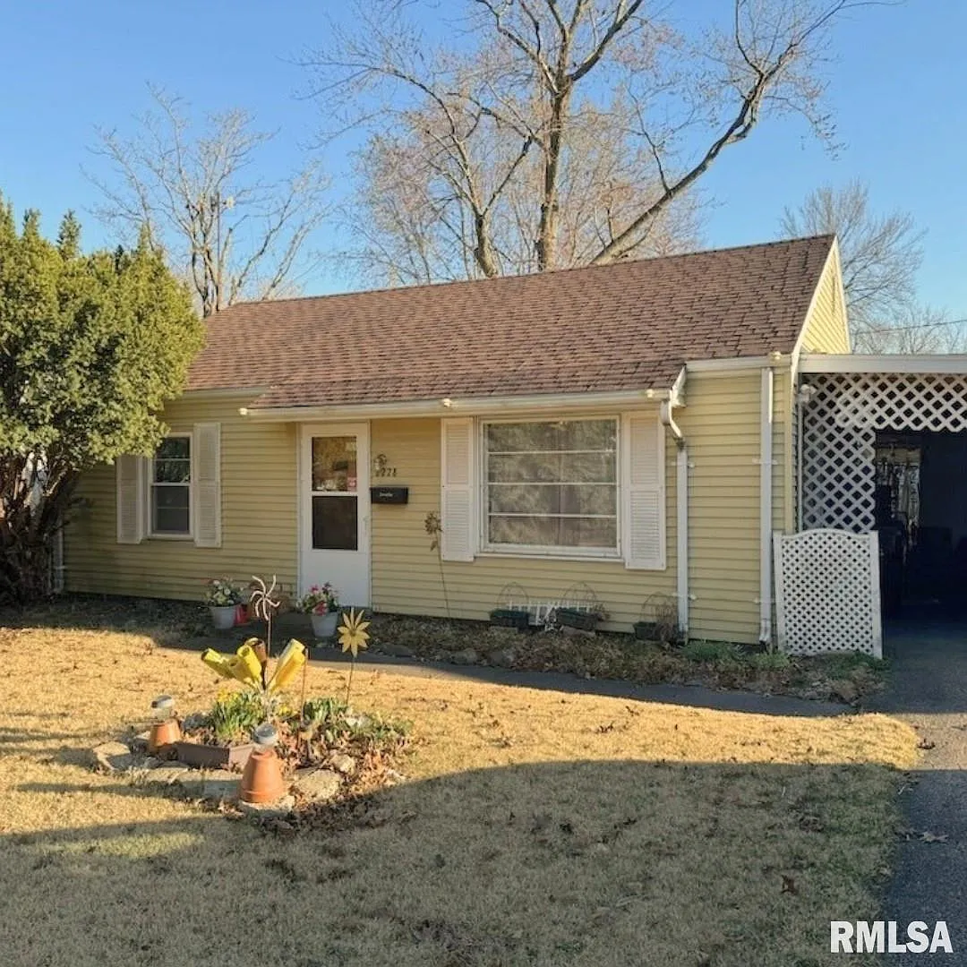 2228 W Forrest Hill Ave photo 1