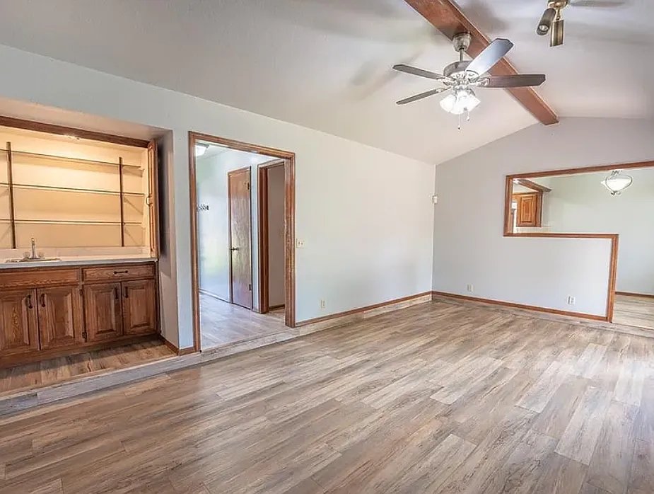 3 bed, 1496 sqft, $750 — Photo 3