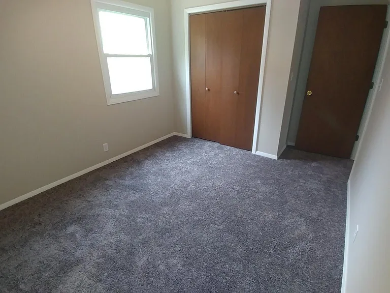 1106 Andover St — Photo 9