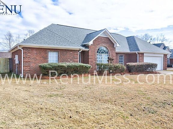 3rd image of 104 Hampshire Dr