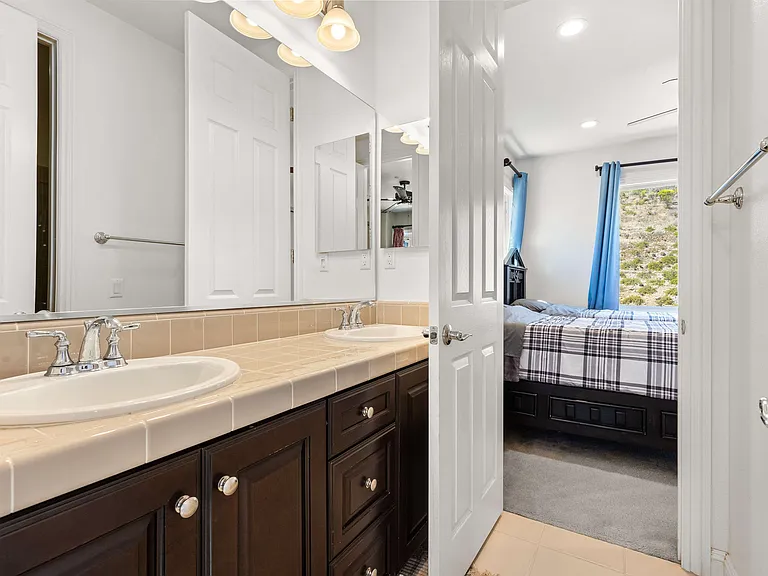 11638 Big Canyon Ln — Photo 49