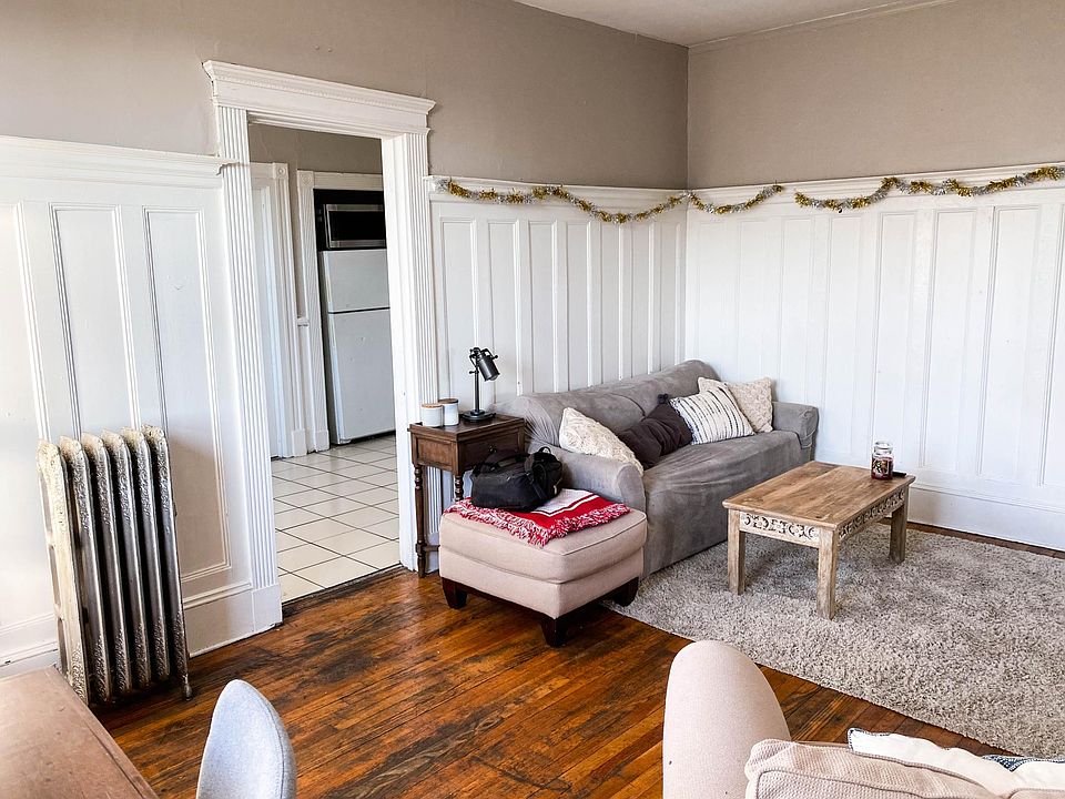 2nd image of 1066 Commonwealth Ave #64G