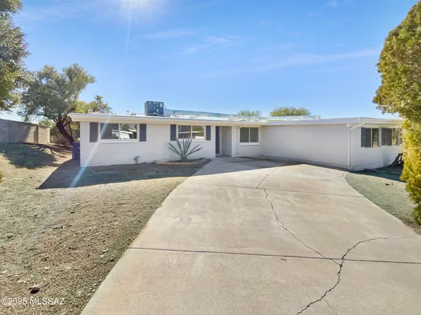 8952 E 39th St, Tucson, AZ 85730