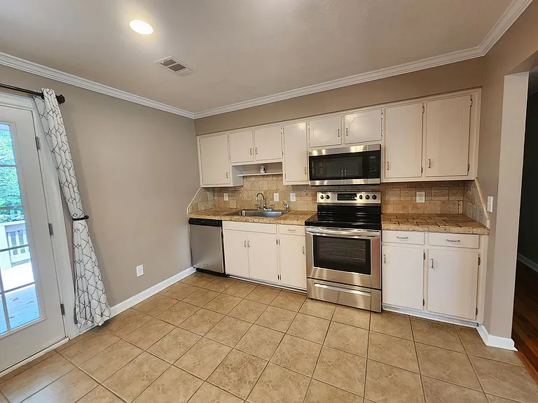 7527 Melinda Dr — Photo 9