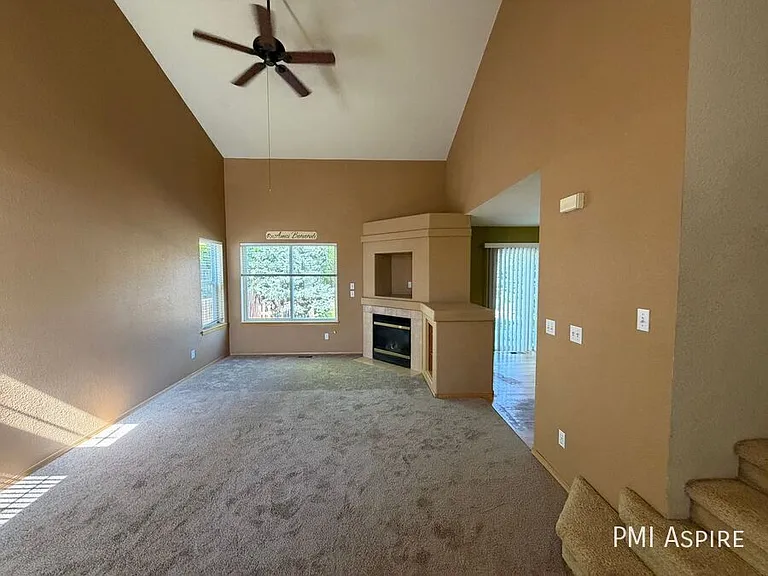 10489 Taylor Ave — Photo 3