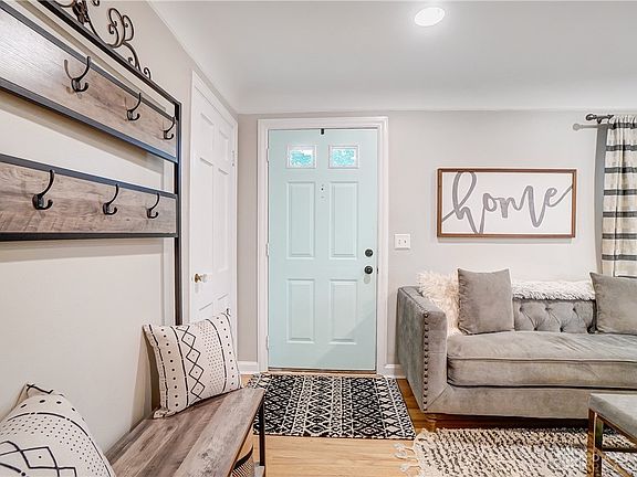 4th image of 8308 Wexford Ave