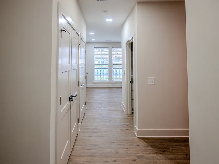 The View At Deane Hill — Photo 10