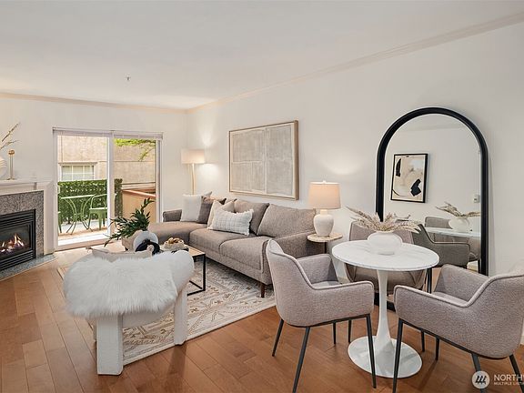 3rd image of 1417 Queen Anne Avenue N #206