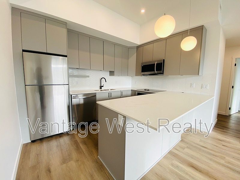1st image of 1301 Belaire Ave #622