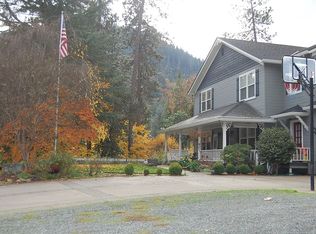 170 Osprey Glen Ln, Grants Pass, OR