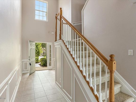 3rd image of 3950 Lionheart Dr