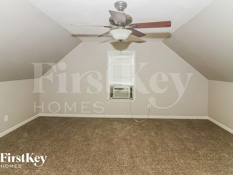11626 Millwind Dr — Photo 9