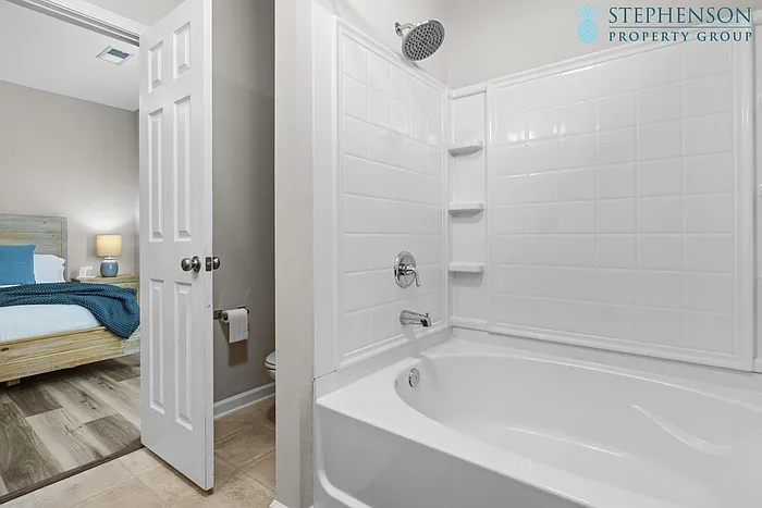 217 Whispering Oak Ln — Photo 18