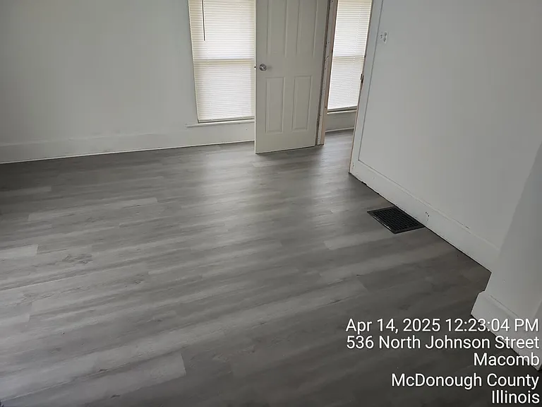 536 N Johnson St — Photo 11