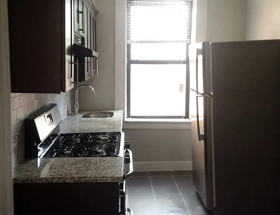 1st image of 450 Mount Prospect Ave #3B