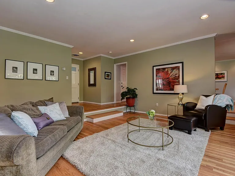 416 Hershner Way — Photo 9