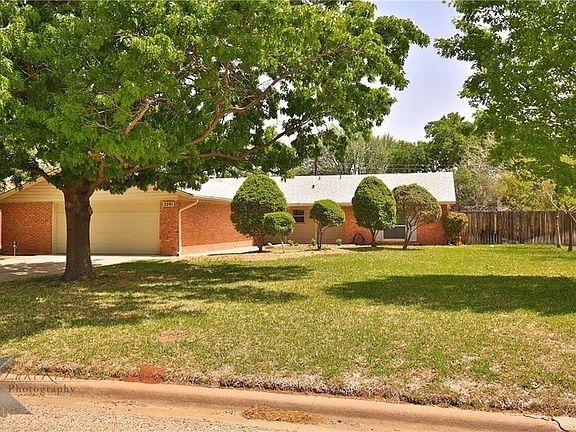 2nd image of 2201 Sylvan Dr