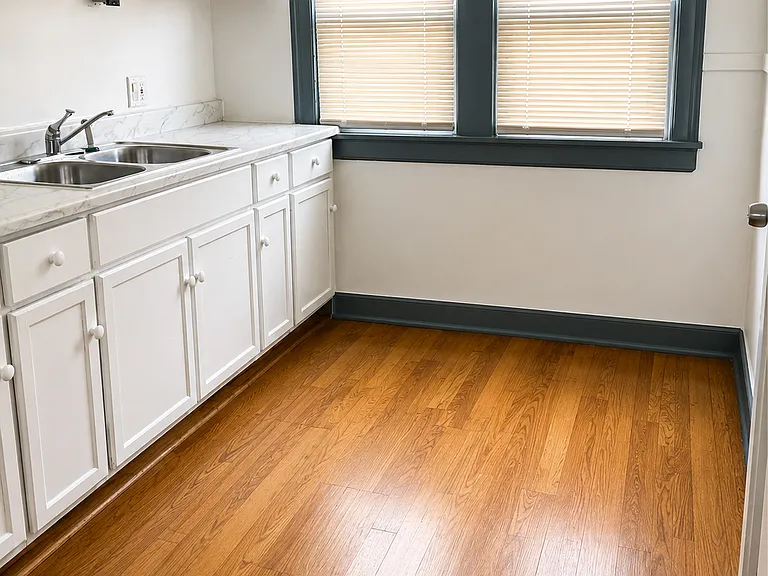 11700 Forrer St — Photo 11
