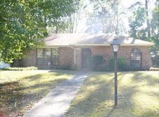 1177 Ferncrest Dr, Jackson, MS 39211