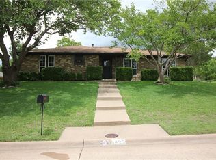 1933 Lakeshore Dr, Rockwall, TX 75087