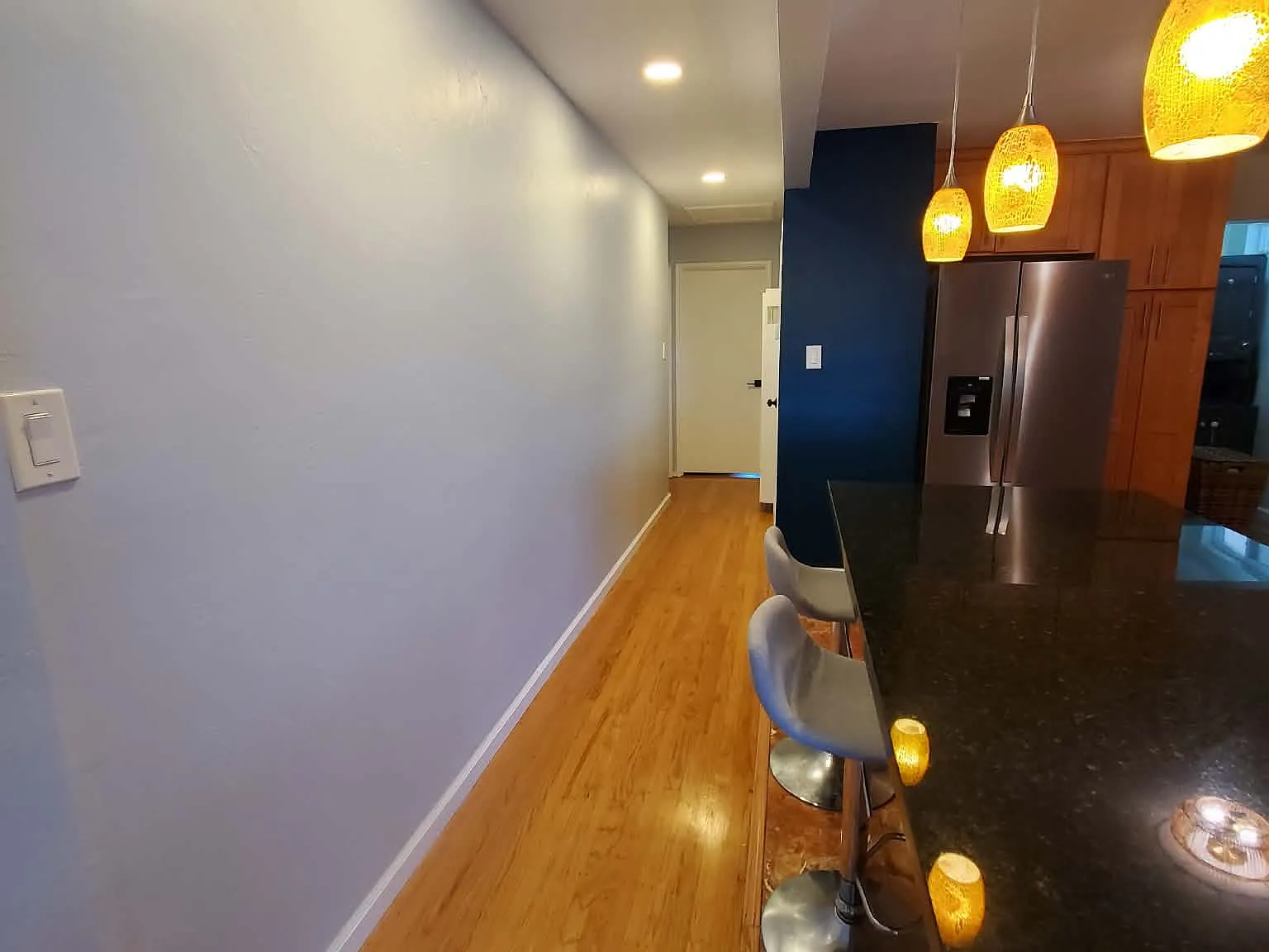 2 bed, 900 sqft, $3,195 — Photo 4