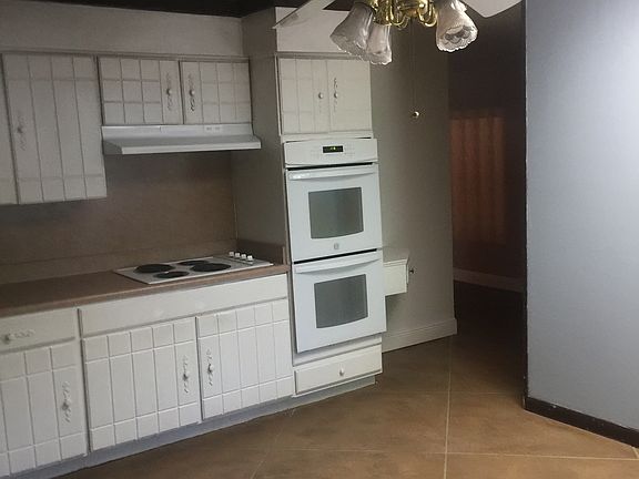 2nd image of 208 Darbonne Dr