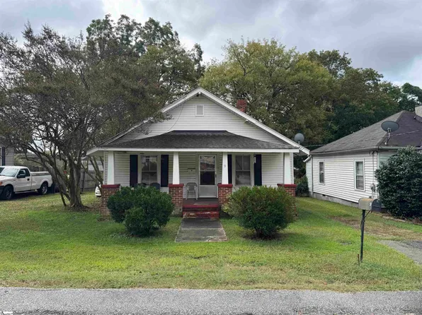9 Hoyt St, Greenville, SC 29611