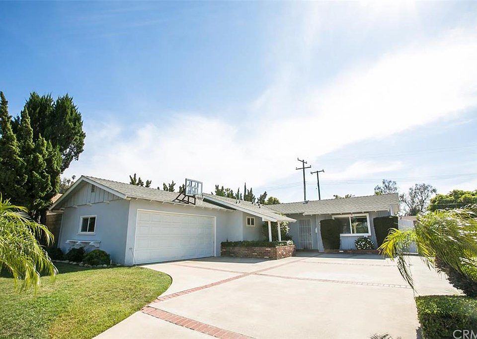 1st image of 4082 N Santa Lucia St