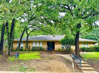 2005 Stonegate Dr, Denton, TX 76205