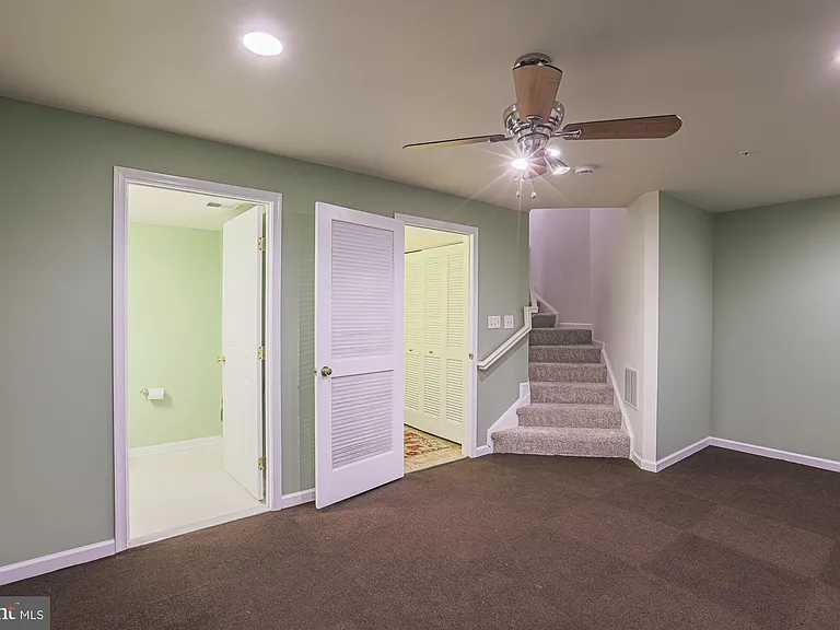 9300 Summit View Way — Photo 34