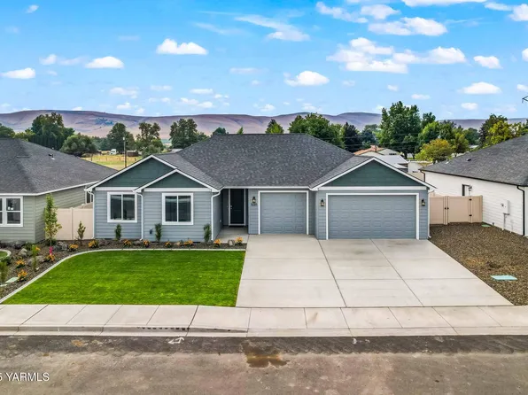 5120 Woolsey Rd, Yakima, WA 98903