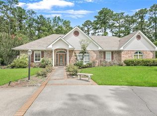 141 President Madison Dr, Madisonville, LA 70447