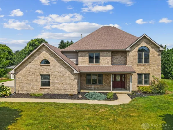 1665 Marby Dr, Troy, OH 45373