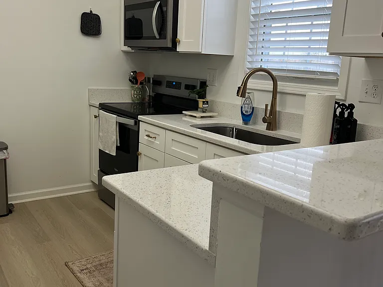 338 Northwind Dr — Photo 2