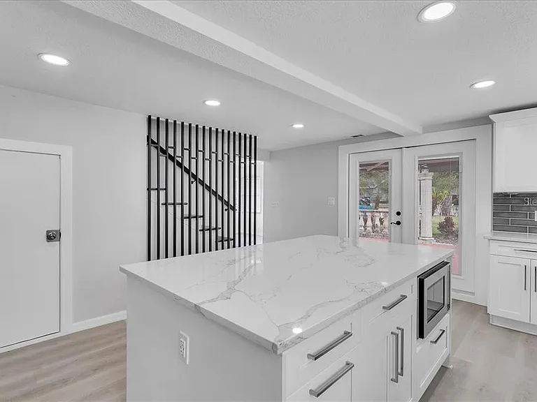 6008 N Tampa St — Photo 11