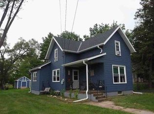 221 Nelson St, Sharon, WI 53585