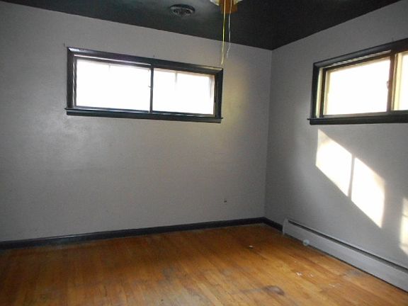 5th image of 3140 Bethel Blvd