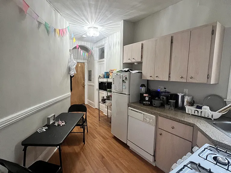 38 Hemenway St #37 — Photo 8