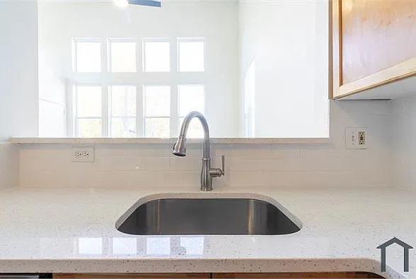 Studio, 800 sqft, $1,400 — Photo 4