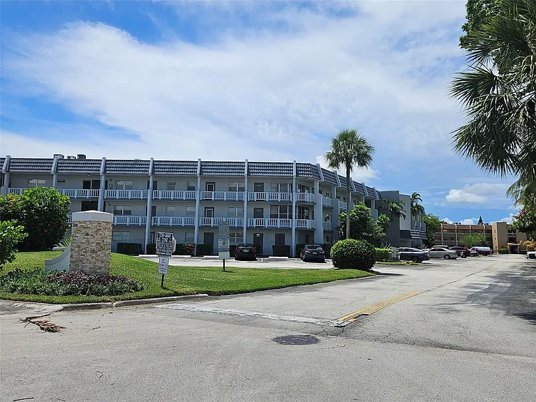6650 Royal Palm Blvd #315C — Photo 2