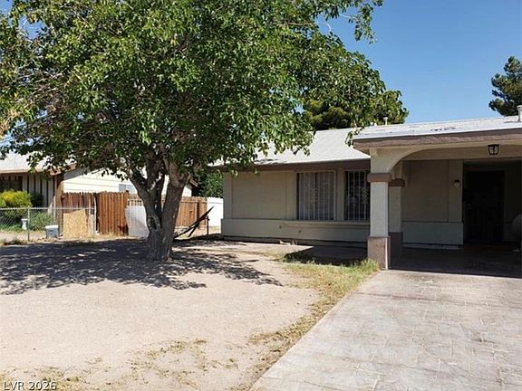 3rd image of 3908 Montebello Ave