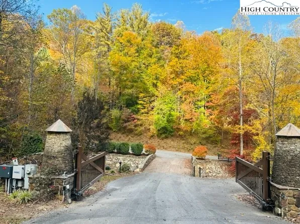 TBD Tapaderos Drive, McGrady, NC 28649