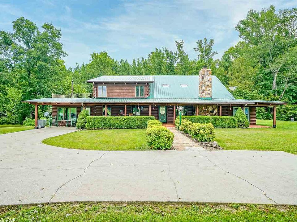 1st image of 108 Winding Creek Ln