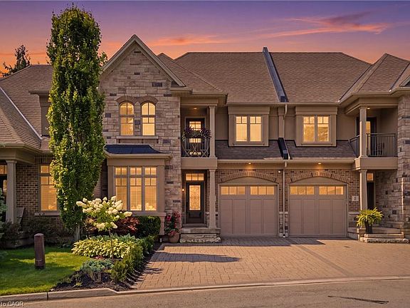 2nd image of 3 Evergreen Ln