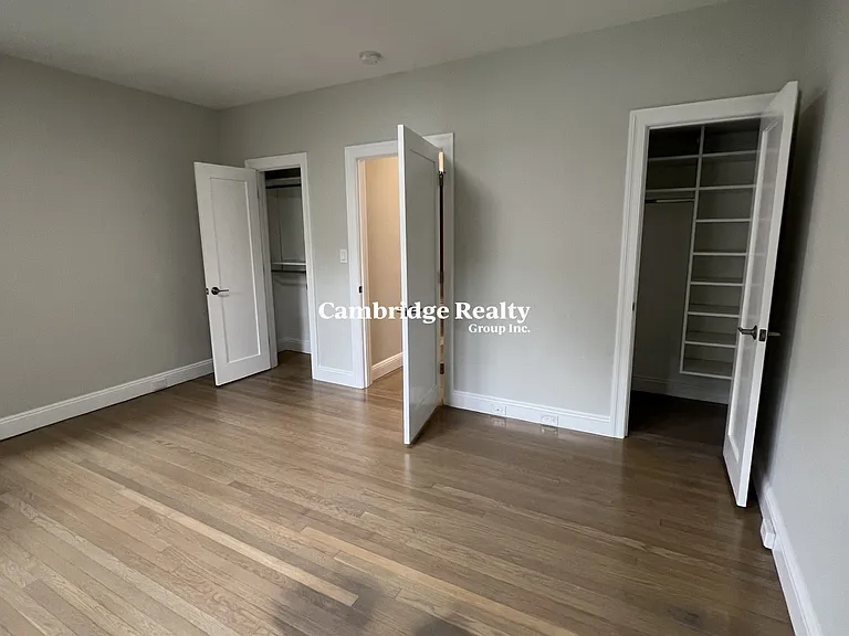 35 Park St #2T — Photo 12