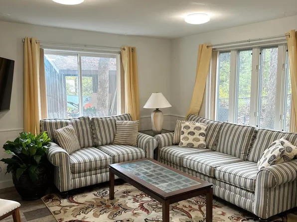 11825 Falls Rd #L101, Potomac, MD 20854